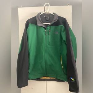 North Face Size L (7 Summits Project 2006)
